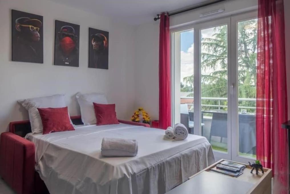 Le Square Des Sapins Apartment Orleans Exterior photo